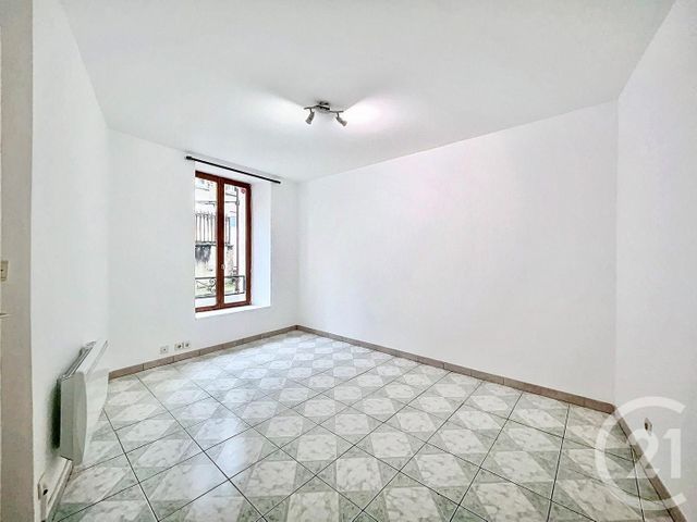 Appartement F2 à louer - 2 pièces - 35.0 m2 - PONT SUR YONNE - 89 - BOURGOGNE - Century 21 Martinot Immobilier