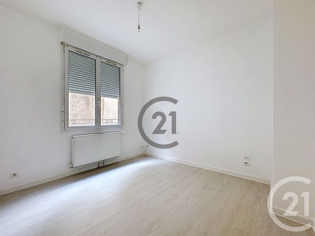 Appartement à louer - 2 pièces - 45.2 m2 - SENS - 89 - BOURGOGNE - Century 21 Martinot Immobilier
