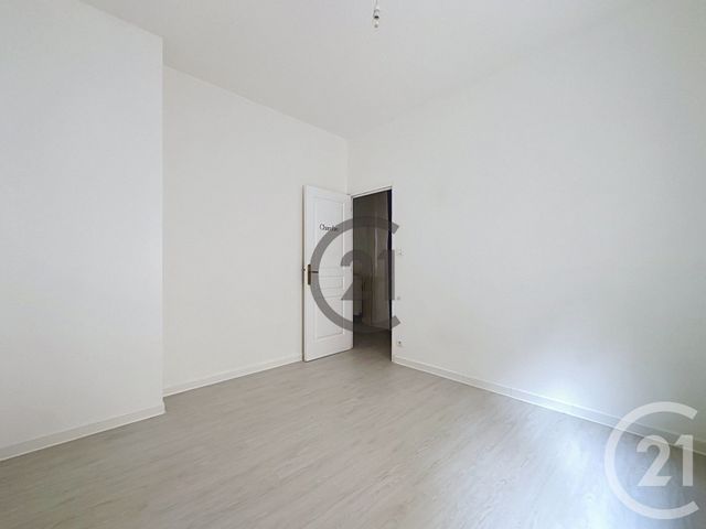 Appartement à louer - 2 pièces - 45.2 m2 - SENS - 89 - BOURGOGNE - Century 21 Martinot Immobilier