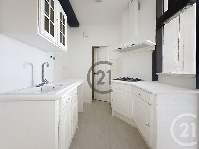 Appartement à louer - 2 pièces - 45.2 m2 - SENS - 89 - BOURGOGNE - Century 21 Martinot Immobilier