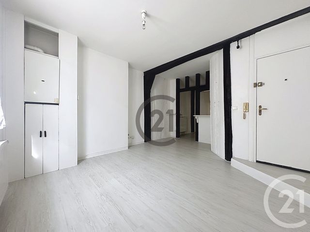 Appartement à louer - 2 pièces - 45.2 m2 - SENS - 89 - BOURGOGNE - Century 21 Martinot Immobilier