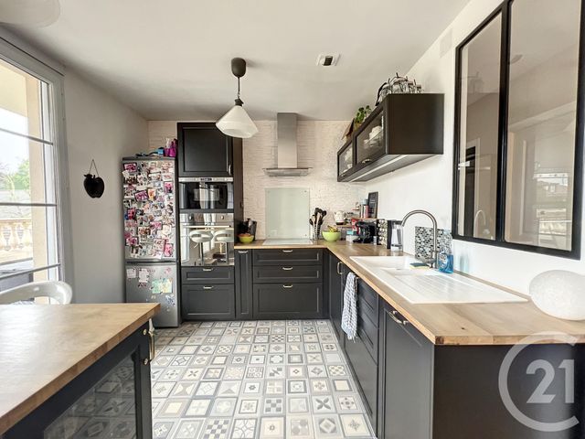 Appartement F3 à vendre - 3 pièces - 58.11 m2 - SENS - 89 - BOURGOGNE - Century 21 Martinot Immobilier