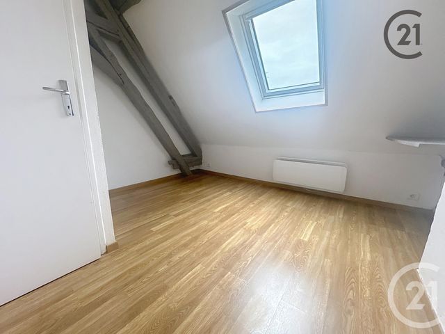 Appartement F2 bis à louer - 3 pièces - 43.11 m2 - SENS - 89 - BOURGOGNE - Century 21 Martinot Immobilier