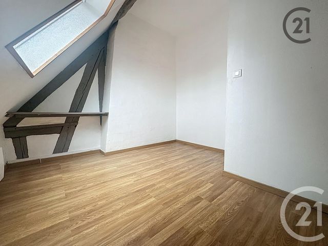 Appartement F2 bis à louer - 3 pièces - 43.11 m2 - SENS - 89 - BOURGOGNE - Century 21 Martinot Immobilier