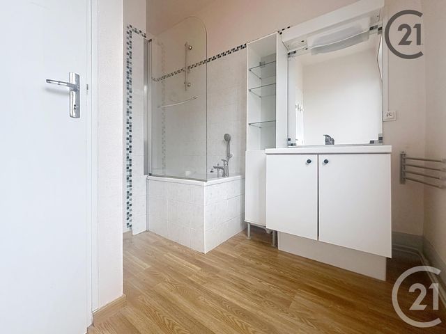 Appartement F2 bis à louer - 3 pièces - 43.11 m2 - SENS - 89 - BOURGOGNE - Century 21 Martinot Immobilier