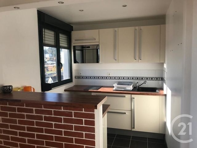 Appartement F4 à louer - 2 pièces - 43.47 m2 - SENS - 89 - BOURGOGNE - Century 21 Martinot Immobilier