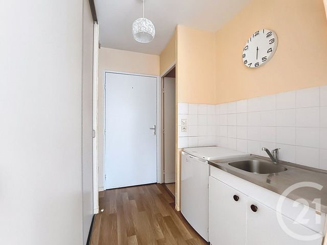 Appartement F1 à vendre - 1 pièce - 32.87 m2 - THORIGNY SUR OREUSE - 89 - BOURGOGNE - Century 21 Martinot Immobilier