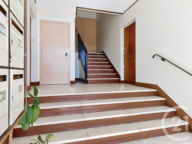 Appartement F4 à vendre - 5 pièces - 90.14 m2 - PARON - 89 - BOURGOGNE - Century 21 Martinot Immobilier