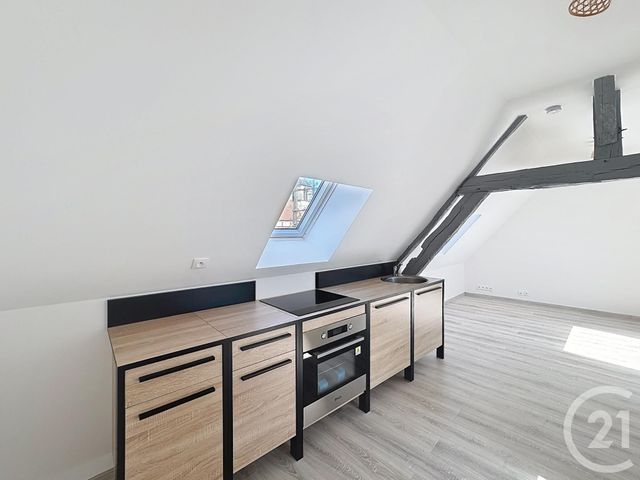 Appartement F2 à vendre - 2 pièces - 28.2 m2 - SENS - 89 - BOURGOGNE - Century 21 Martinot Immobilier