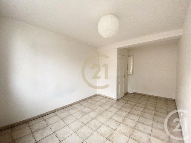 Appartement à louer - 2 pièces - 36.0 m2 - SENS - 89 - BOURGOGNE - Century 21 Martinot Immobilier