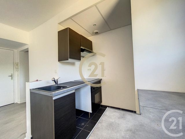 Appartement F2 à louer - 2 pièces - 35.87 m2 - SENS - 89 - BOURGOGNE - Century 21 Martinot Immobilier