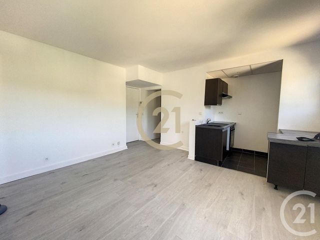 Appartement F2 à louer - 2 pièces - 35.87 m2 - SENS - 89 - BOURGOGNE - Century 21 Martinot Immobilier