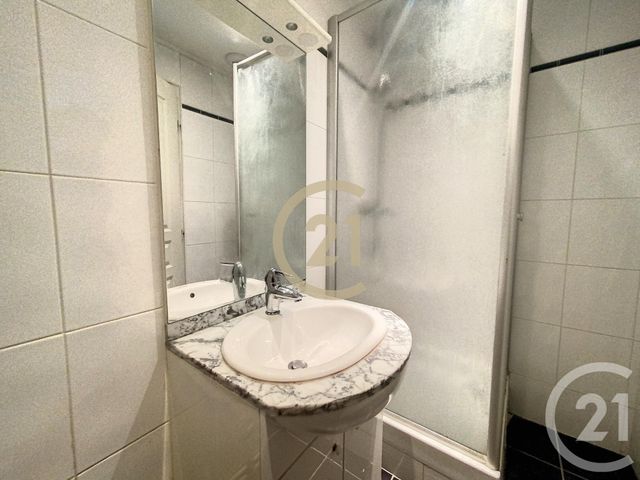 Appartement F2 à louer - 2 pièces - 35.87 m2 - SENS - 89 - BOURGOGNE - Century 21 Martinot Immobilier