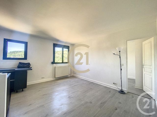 Appartement F2 à louer - 2 pièces - 35.87 m2 - SENS - 89 - BOURGOGNE - Century 21 Martinot Immobilier