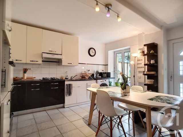 Appartement à louer - 3 pièces - 76.0 m2 - GRON - 89 - BOURGOGNE - Century 21 Martinot Immobilier