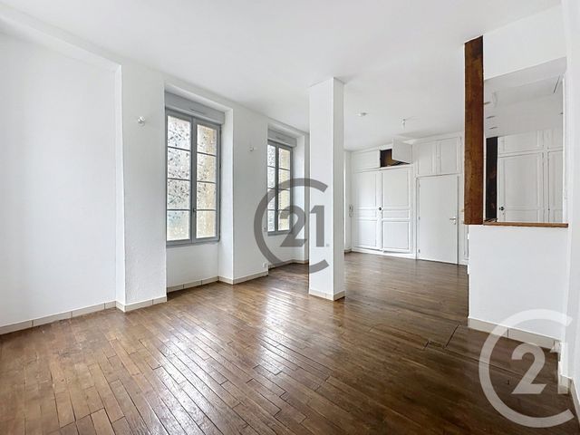Appartement à louer - 2 pièces - 46.26 m2 - VILLENEUVE SUR YONNE - 89 - BOURGOGNE - Century 21 Martinot Immobilier