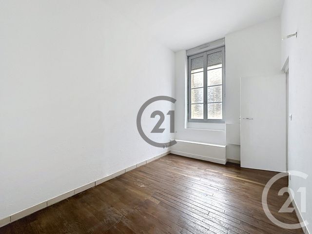 Appartement à louer - 2 pièces - 46.26 m2 - VILLENEUVE SUR YONNE - 89 - BOURGOGNE - Century 21 Martinot Immobilier