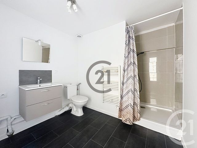 Appartement à louer - 2 pièces - 36.2 m2 - SENS - 89 - BOURGOGNE - Century 21 Martinot Immobilier