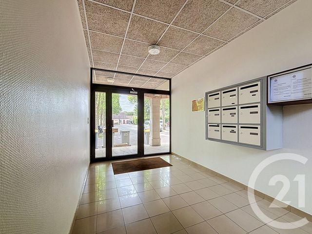 Appartement F3 à vendre - 3 pièces - 60.42 m2 - ST VALERIEN - 89 - BOURGOGNE - Century 21 Martinot Immobilier