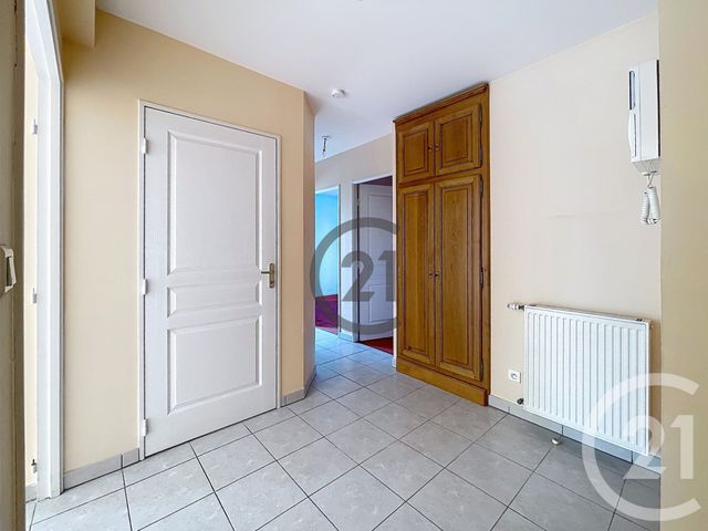 Appartement F3 à louer - 3 pièces - 73.0 m2 - SENS - 89 - BOURGOGNE - Century 21 Martinot Immobilier