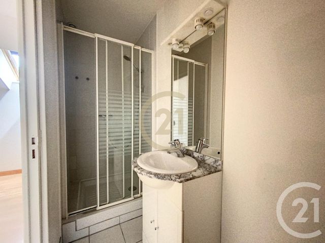 Appartement à louer - 3 pièces - 53.0 m2 - FONTAINE LA GAILLARDE - 89 - BOURGOGNE - Century 21 Martinot Immobilier
