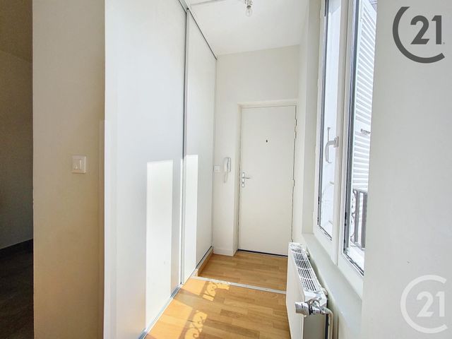 Appartement F1 à louer - 1 pièce - 27.5 m2 - SENS - 89 - BOURGOGNE - Century 21 Martinot Immobilier