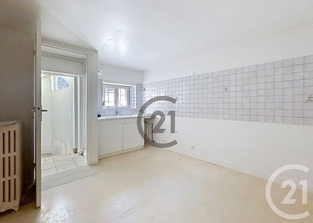 Appartement à louer - 2 pièces - 59.0 m2 - ST JULIEN DU SAULT - 89 - BOURGOGNE - Century 21 Martinot Immobilier