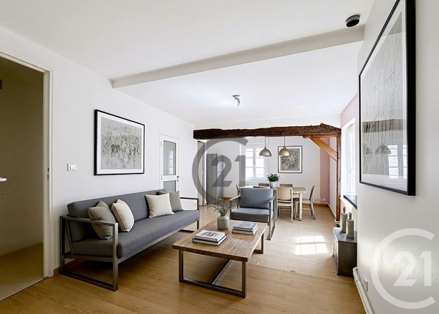 Appartement à louer ST JULIEN DU SAULT