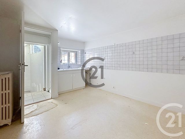 Appartement à louer - 2 pièces - 59.0 m2 - ST JULIEN DU SAULT - 89 - BOURGOGNE - Century 21 Martinot Immobilier