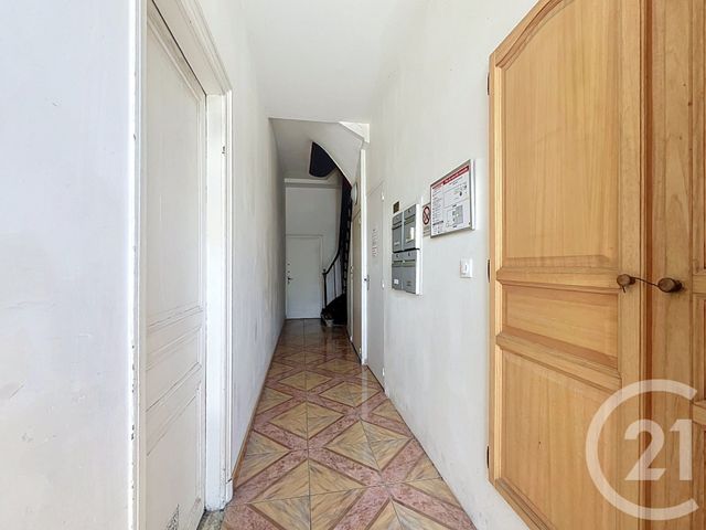 Appartement Studio à vendre - 1 pièce - 32.01 m2 - SENS - 89 - BOURGOGNE - Century 21 Martinot Immobilier