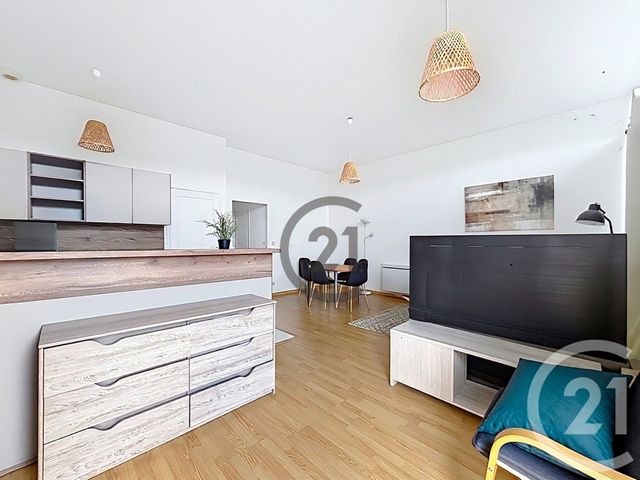 Appartement F3 à louer - 3 pièces - 64.0 m2 - SENS - 89 - BOURGOGNE - Century 21 Martinot Immobilier