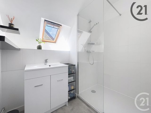 Appartement F3 à louer - 3 pièces - 58.0 m2 - SENS - 89 - BOURGOGNE - Century 21 Martinot Immobilier