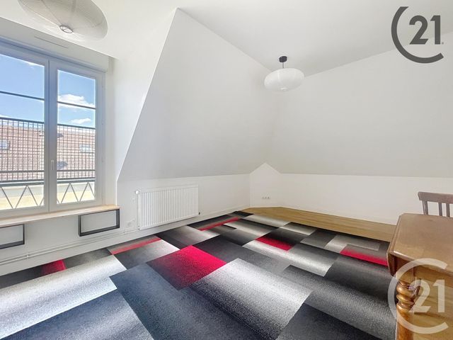 Appartement F3 à louer - 3 pièces - 58.0 m2 - SENS - 89 - BOURGOGNE - Century 21 Martinot Immobilier