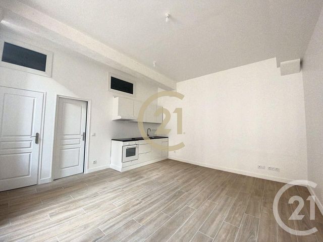 Appartement F2 à louer - 2 pièces - 45.0 m2 - SENS - 89 - BOURGOGNE - Century 21 Martinot Immobilier