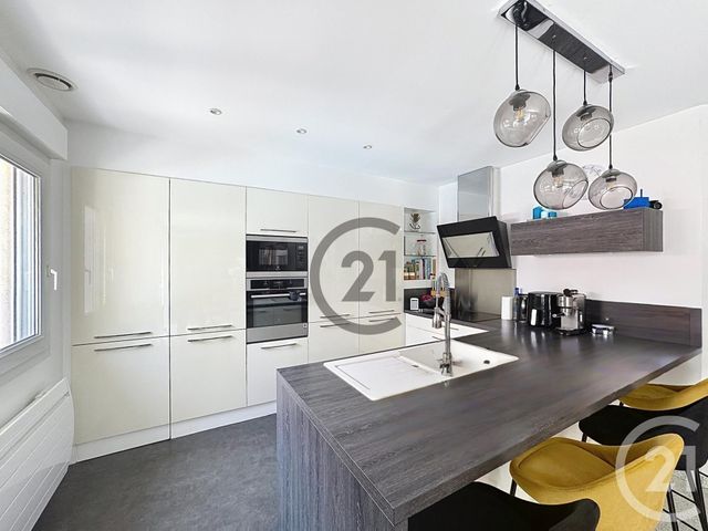 maison à vendre - 7 pièces - 163.0 m2 - ST MARTIN DU TERTRE - 89 - BOURGOGNE - Century 21 Martinot Immobilier