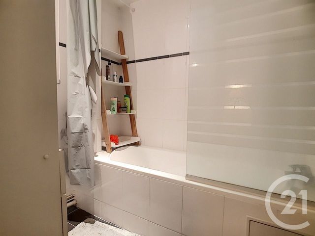 Appartement à louer - 2 pièces - 44.0 m2 - SENS - 89 - BOURGOGNE - Century 21 Martinot Immobilier