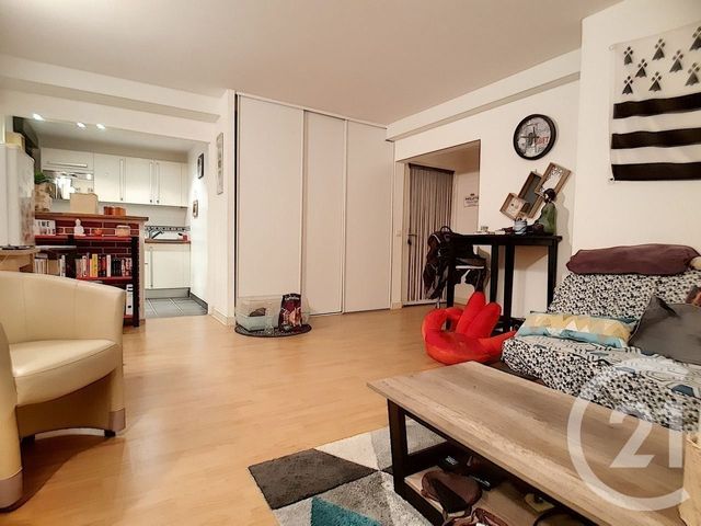 Appartement à louer - 2 pièces - 44.0 m2 - SENS - 89 - BOURGOGNE - Century 21 Martinot Immobilier