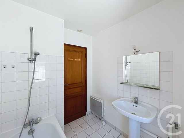 Appartement Duplex à vendre - 3 pièces - 76.1 m2 - SENS - 89 - BOURGOGNE - Century 21 Martinot Immobilier
