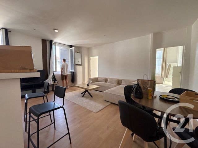 Appartement F3 à louer - 3 pièces - 55.0 m2 - SENS - 89 - BOURGOGNE - Century 21 Martinot Immobilier