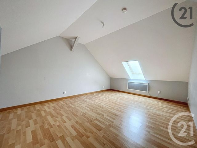 Appartement à louer - 2 pièces - 33.0 m2 - PONT SUR YONNE - 89 - BOURGOGNE - Century 21 Martinot Immobilier