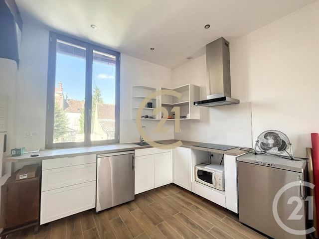 Appartement F3 à louer - 3 pièces - 67.0 m2 - SENS - 89 - BOURGOGNE - Century 21 Martinot Immobilier
