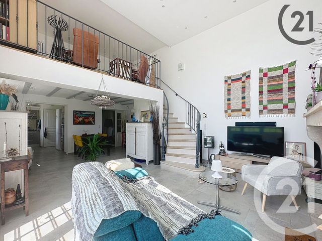 Appartement F4 à louer - 4 pièces - 145.0 m2 - PASSY - 89 - BOURGOGNE - Century 21 Martinot Immobilier