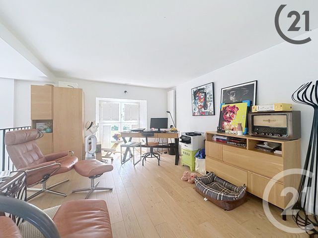 Appartement F4 à louer - 4 pièces - 145.0 m2 - PASSY - 89 - BOURGOGNE - Century 21 Martinot Immobilier