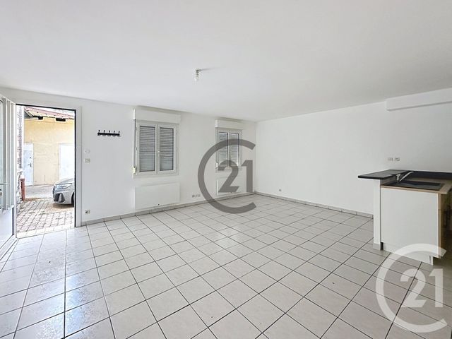 Appartement à louer - 2 pièces - 58.03 m2 - SENS - 89 - BOURGOGNE - Century 21 Martinot Immobilier
