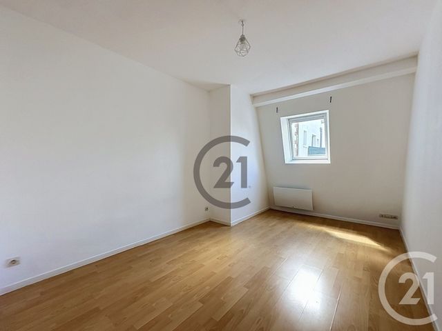 Appartement à louer - 2 pièces - 58.03 m2 - SENS - 89 - BOURGOGNE - Century 21 Martinot Immobilier