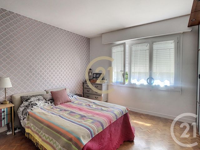 Appartement F4 à louer - 4 pièces - 124.0 m2 - SENS - 89 - BOURGOGNE - Century 21 Martinot Immobilier