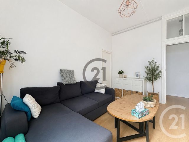 Appartement F3 à louer - 3 pièces - 62.0 m2 - SENS - 89 - BOURGOGNE - Century 21 Martinot Immobilier