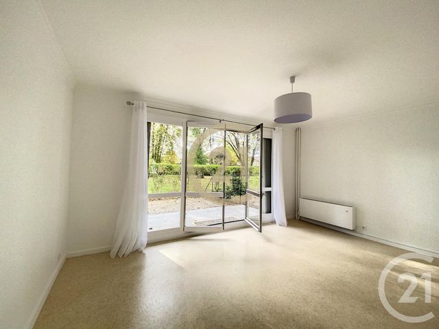 Appartement F1 à louer - 1 pièce - 31.3 m2 - SENS - 89 - BOURGOGNE - Century 21 Martinot Immobilier