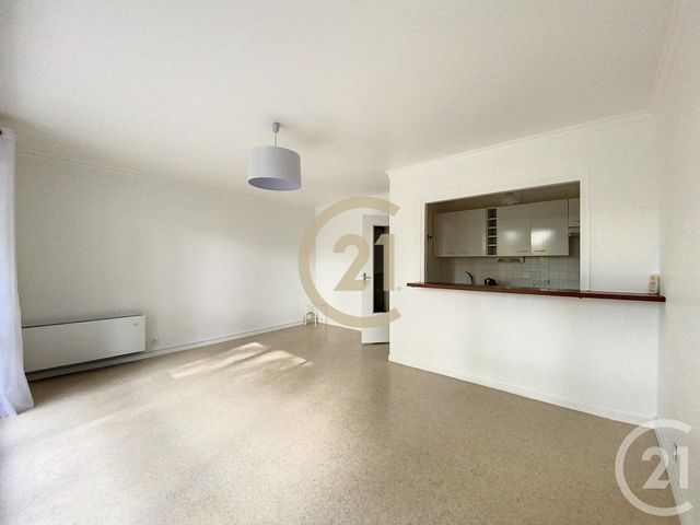 Appartement F1 à louer - 1 pièce - 31.3 m2 - SENS - 89 - BOURGOGNE - Century 21 Martinot Immobilier