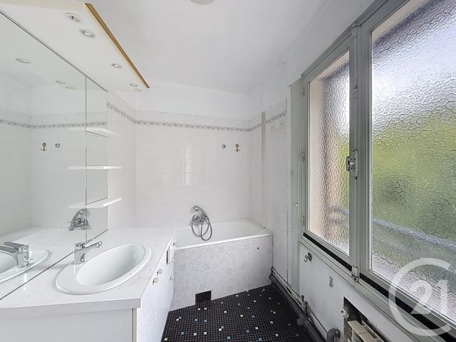 Appartement T3 à vendre - 3 pièces - 79.19 m2 - SENS - 89 - BOURGOGNE - Century 21 Martinot Immobilier
